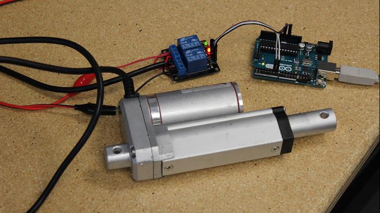 How To Use An Arduino With Linear Actuators The Engineering Projects