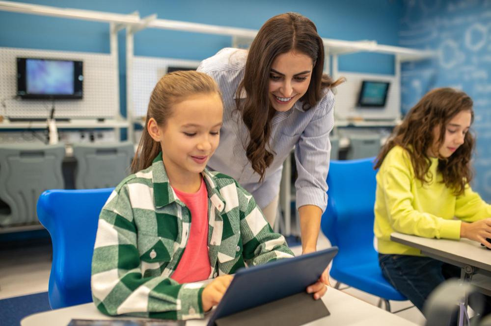 Should Kids Learn Coding When AI Can Do It for Them?