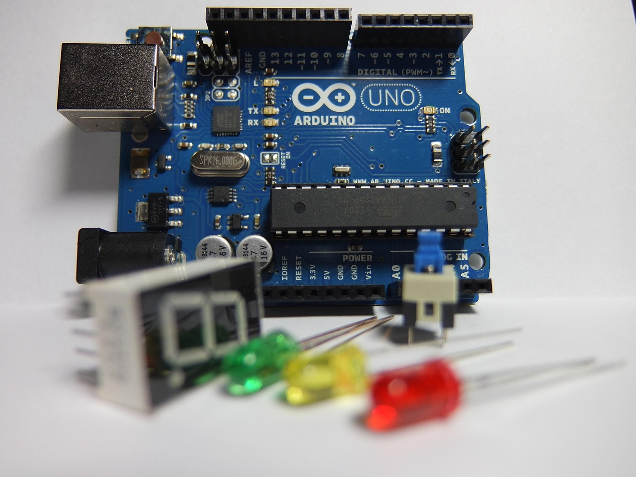 How Edge Computing Changes the Design of Microcontroller-Based IoT Systems
